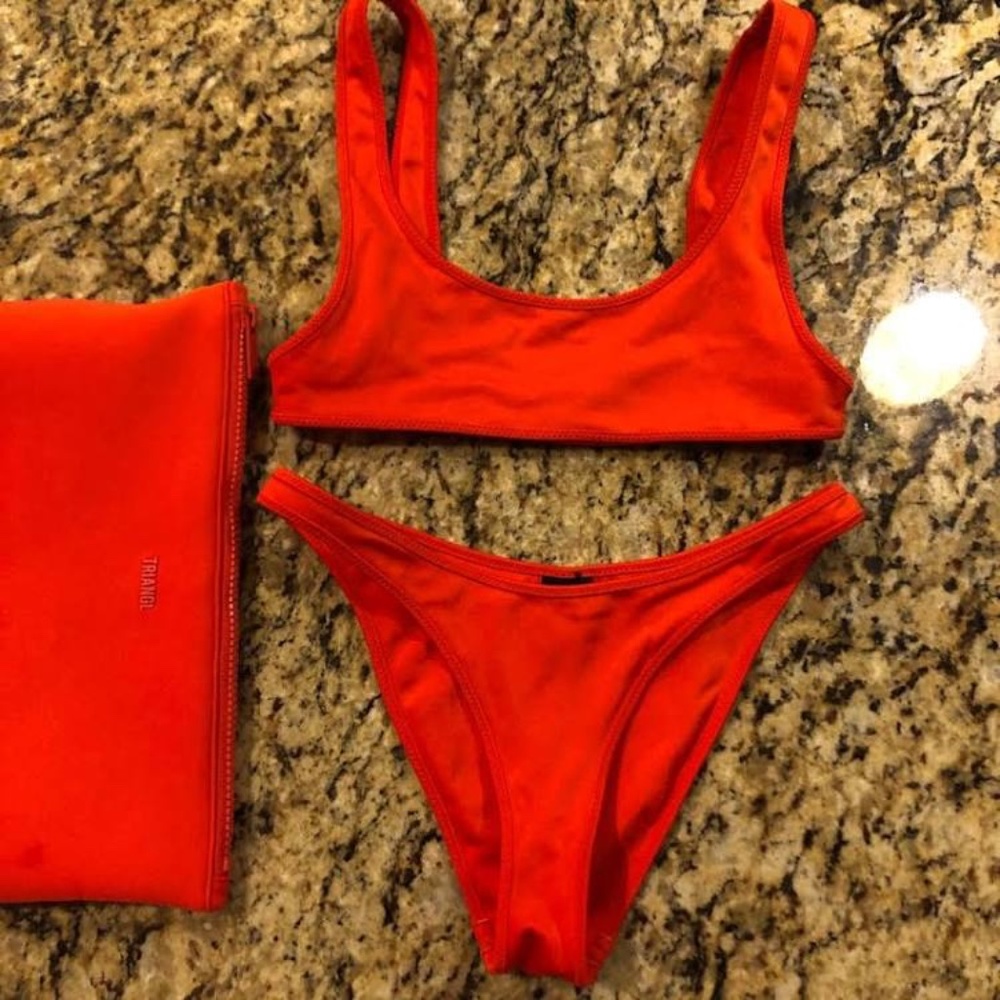 Triangl Bikini Size S